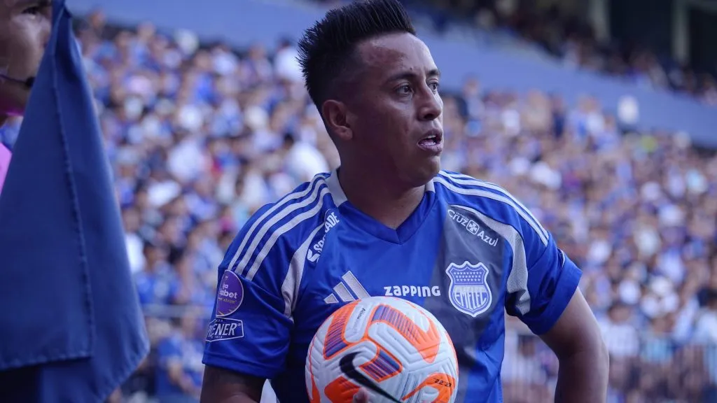 Christian Cueva debutó en Emelec en junio y ya es una de las figuras del club.