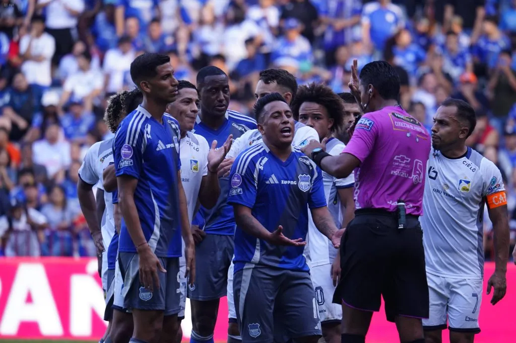 Cueva fue de lo mejor de Emelec en el pasado partido de LigaPro. (Foto: Imago)