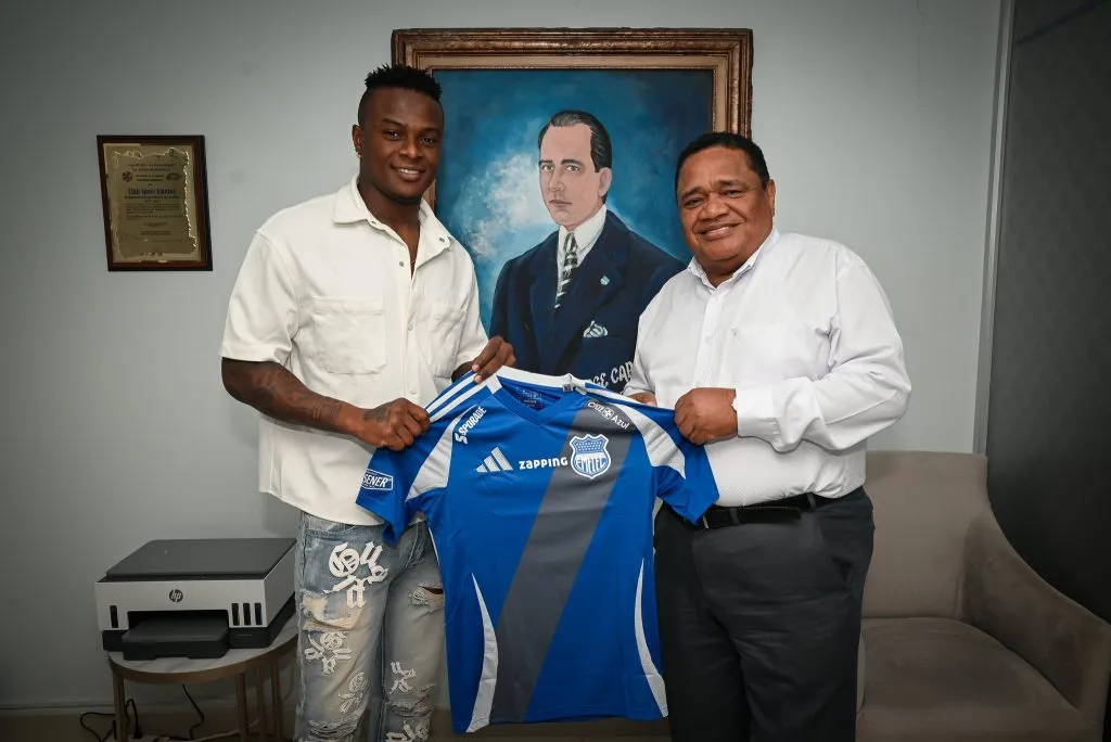 El ‘Tin’ había firmado con Emelec hasta junio de 2026. (Foto: @CSEmelec)