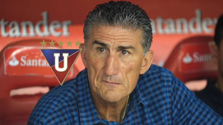 El homenaje de Liga de Quito a Edgardo Bauza