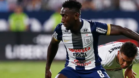 Erick Castillo brilla en Alianza Lima y ya lo llaman dos clubes del exterior