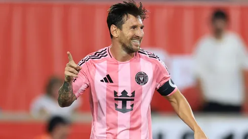 Messi, cada vez más cerca de 900 goles, 50 títulos y 400 asistencias.