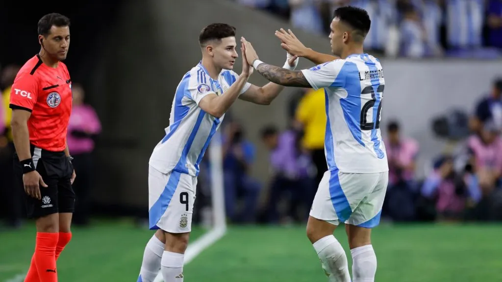 Lookman prefiere unirse a Lautaro en Inter que a Julián Alvarez en Madrid: GETTY