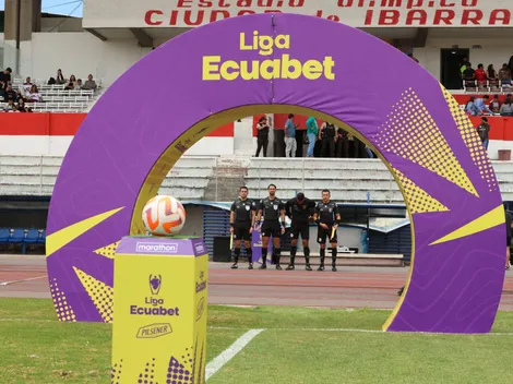 VIDEO | Equipo de LigaPro tuvo que caminar sobre lodo para llegar a su partido