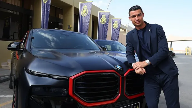 Esto valen los últimos grandes autos de Messi y CR7.