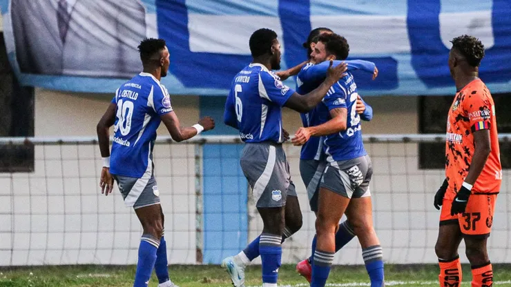 Emelec ganó en la última jugada y hay cambios en la tabla de la LigaPro. Foto: IMAGO.