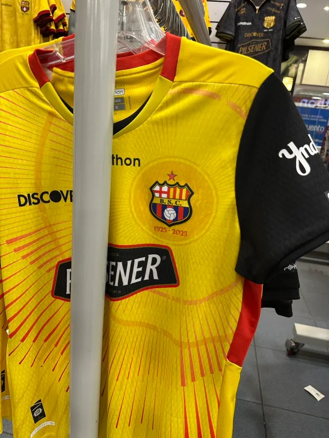 La camiseta del equipo femenino de Barcelona SC. (Foto: @AndresPonce28)