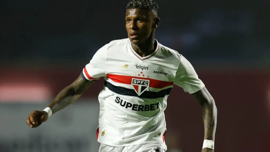 Robert Arboleda – Sao Paulo.