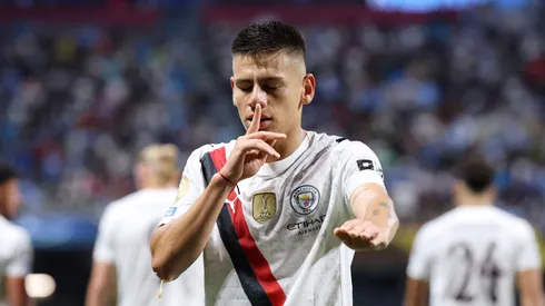 Guardiola y Manchester City, tajantes sobre el futuro de Echeverri.