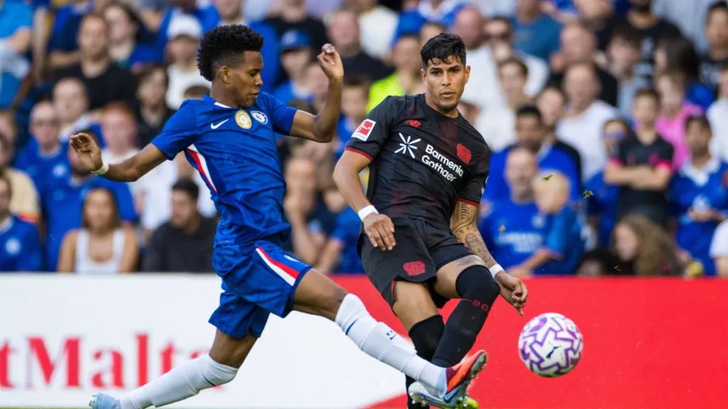 Piero Hincapié sigue en la pretemporada del Bayer Leverkusen.