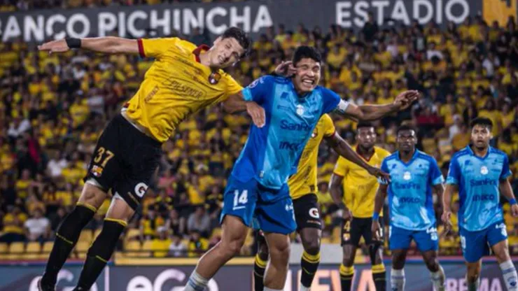 La hincha de Barcelona SC se enojó y cantó contra sus jugadores