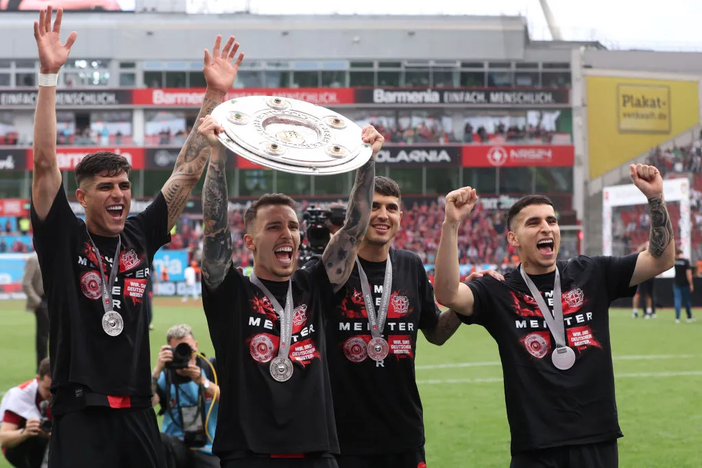 Piero Hincapié – Bayer Leverkusen campeón Bundesliga.