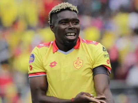 Michael Carcelén dijo que juegan por dinero y el DT de Aucas lo llamó "desubicado"