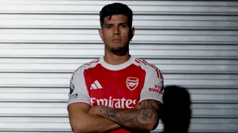 Así presentó Arsenal a Piero Hincapié