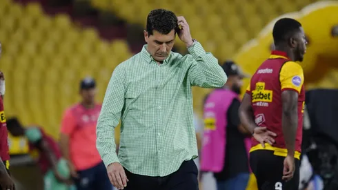 Rescalvo no es despedido de Barcelomna SC por este motivo