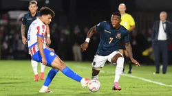 Ecuador resiste y suma por primera vez de visita contra Paraguay. Foto: Getty