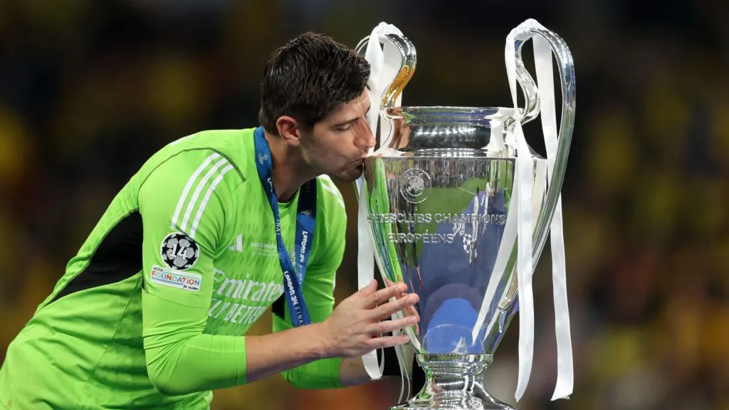 Courtois recibe la mitad del sueldo de Donnarumma en Manchester City: GETTY