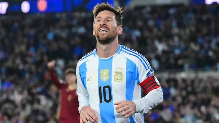 ¡Y es ídolo de Leo! El histórico de Ecuador que fue a ver a Messi en su partido de despedida. Foto: Getty,