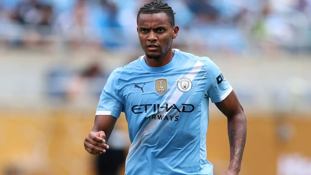 Akanji confesó que no quería dejar a Guardiola: GETTY