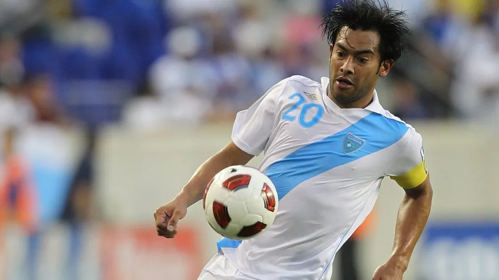 Carlos Ruiz, el único que todavía supera a Cristiano en goles por Eliminatoria: GETTY