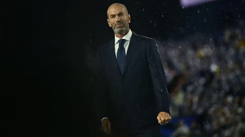 Zinedine Zidane ya tendría todo acordado con la FFF para reemplazar a Didier Deschamps como entrenador de la Selección de Francia.