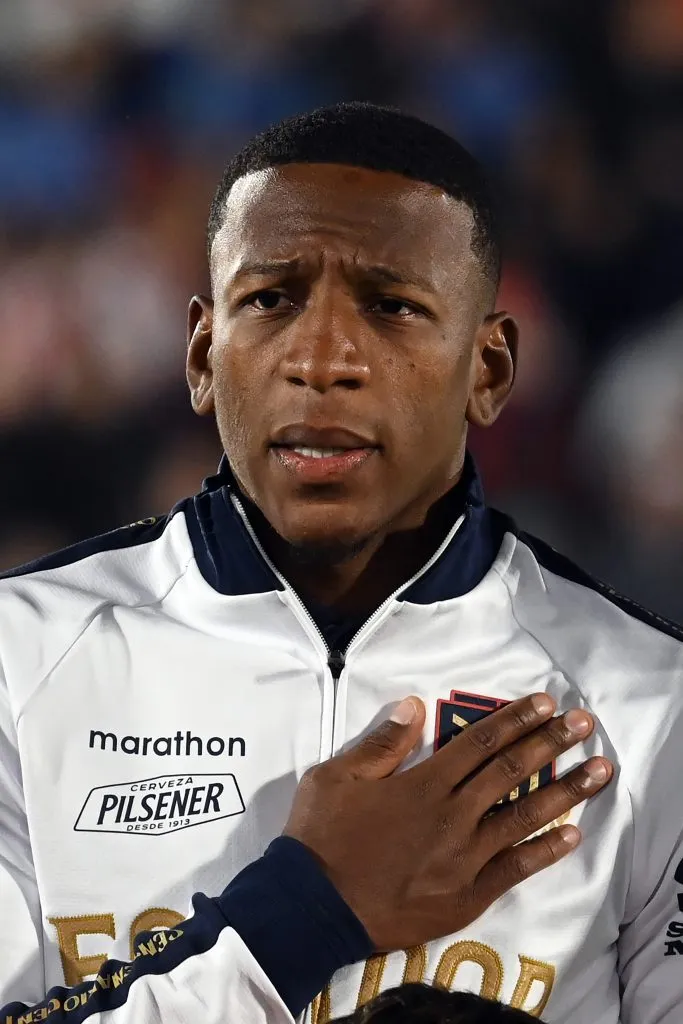 Pervis Estupiñán es baja en la Selección de Ecuador. (Foto: GettyImages)