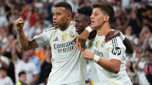 Real Madrid se mide frente a Real Sociedad.