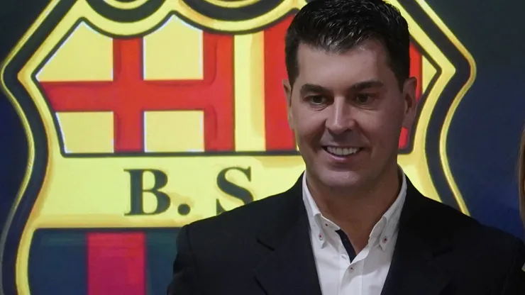 El entrenador que reemplazaría a Ismael Rescalvo si Barcelona pierde el Clásico del Astillero. Foto: IMAGO.