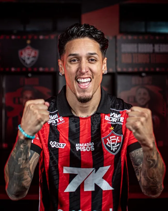 Así fue presentado Saverio en el Vitória. (Foto: @ECVitoria)