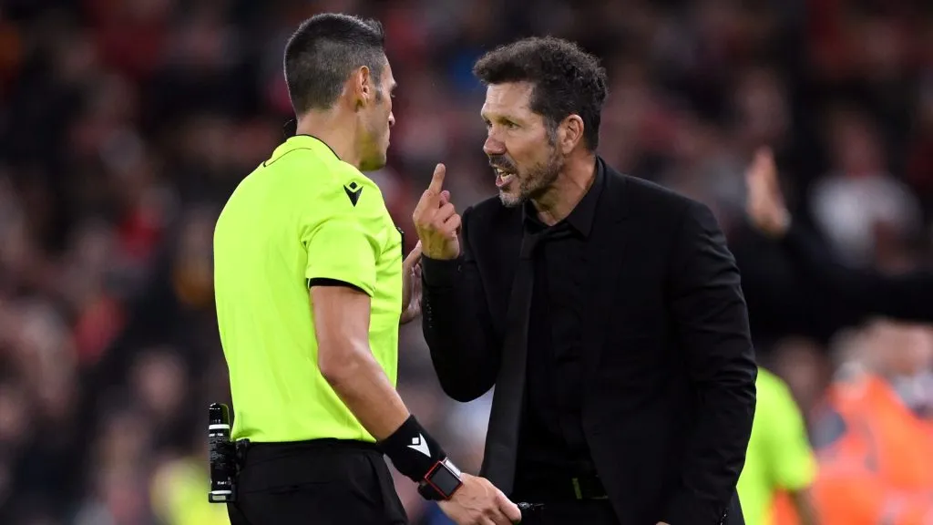 Simeone denunció al árbitro los insultos en su contra: GETTY