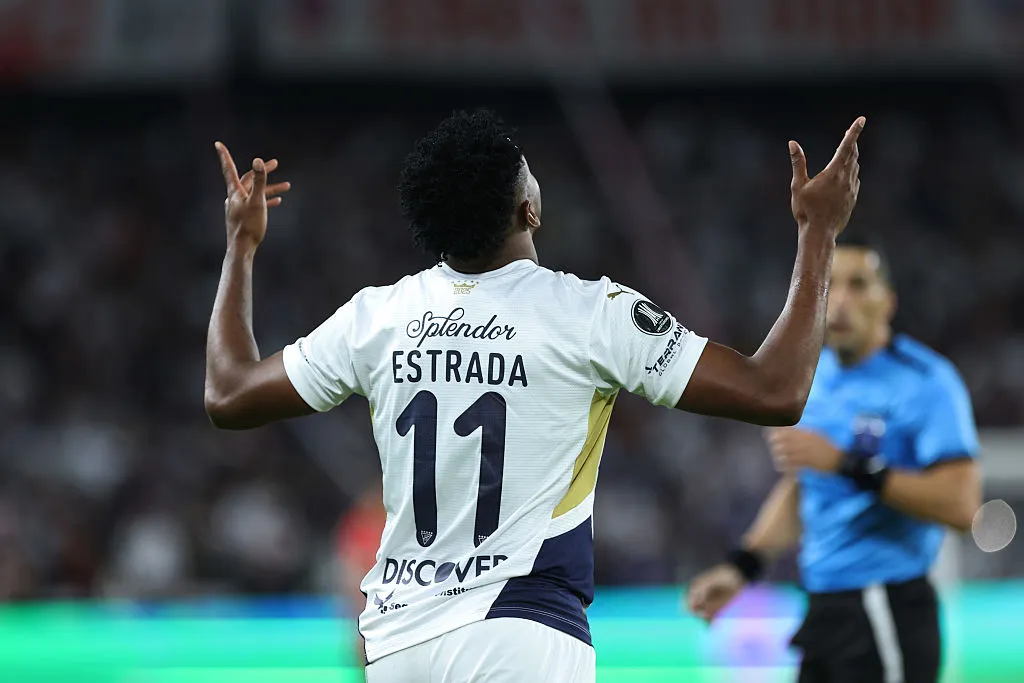 Michael Estrada marcó en la ida pero podría irse de Liga.