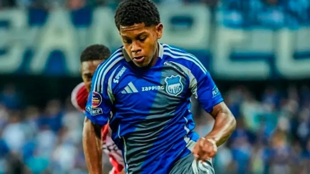 Fragozo debutó con los colores de Emelec. (Foto: @CSEmelec)