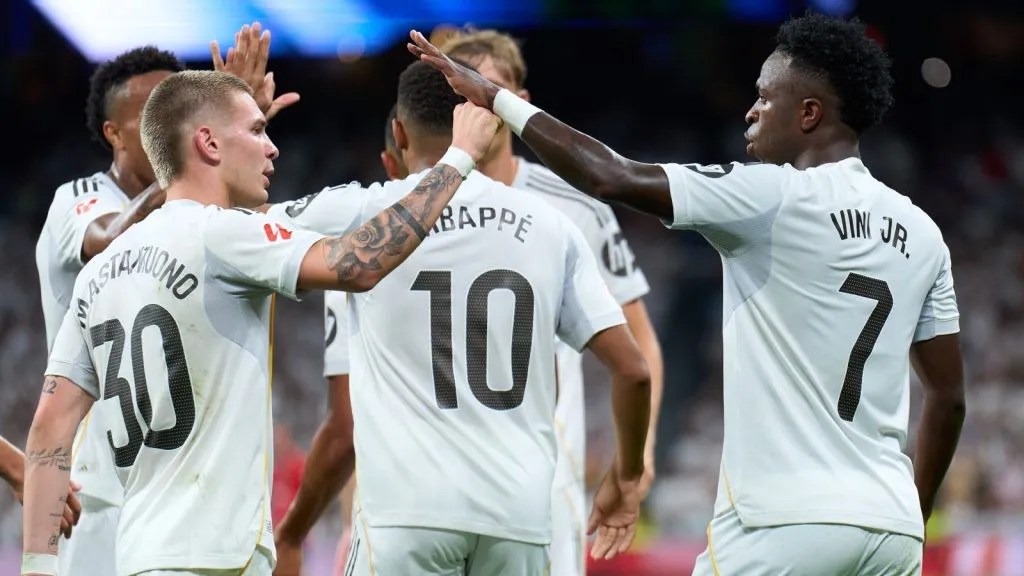 Vinicius y Mastantuono ya piensan en Villarreal: GETTY