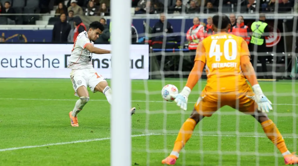El segundo gol de Luis Díaz en Frankfurt vs Bayern. (Foto: Getty Images)