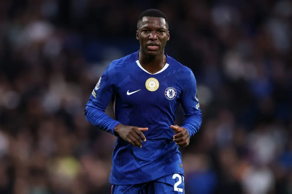 Moisés Caicedo es figura absoluta de Chelsea. (Foto: GettyImages)