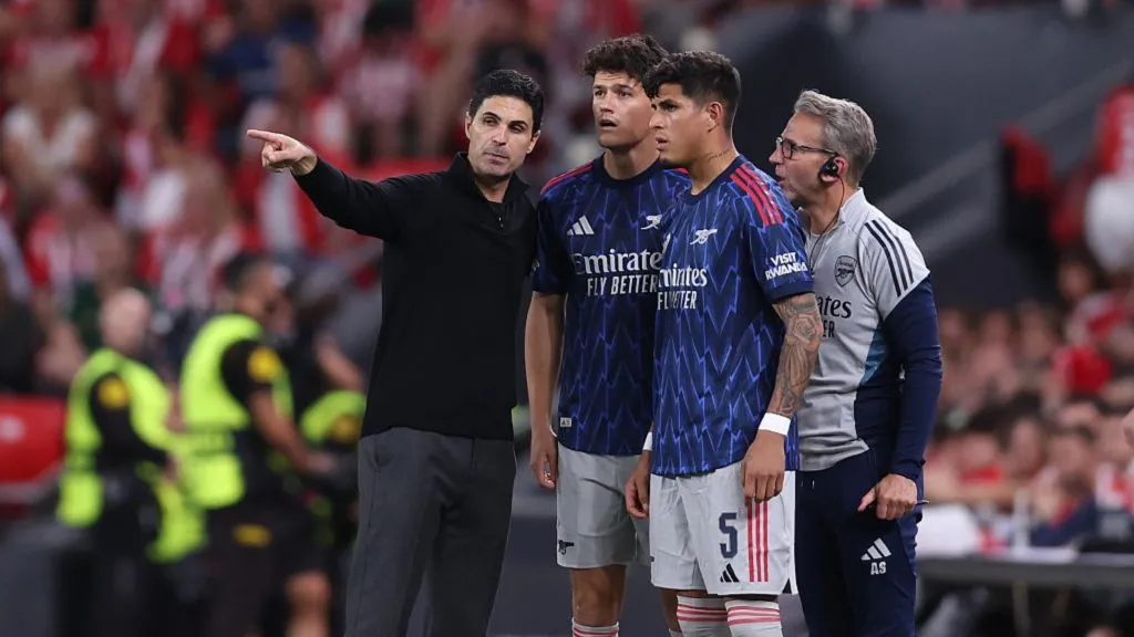 Piero Hincapié debut vs. Arsenal. Foto: Getty.
