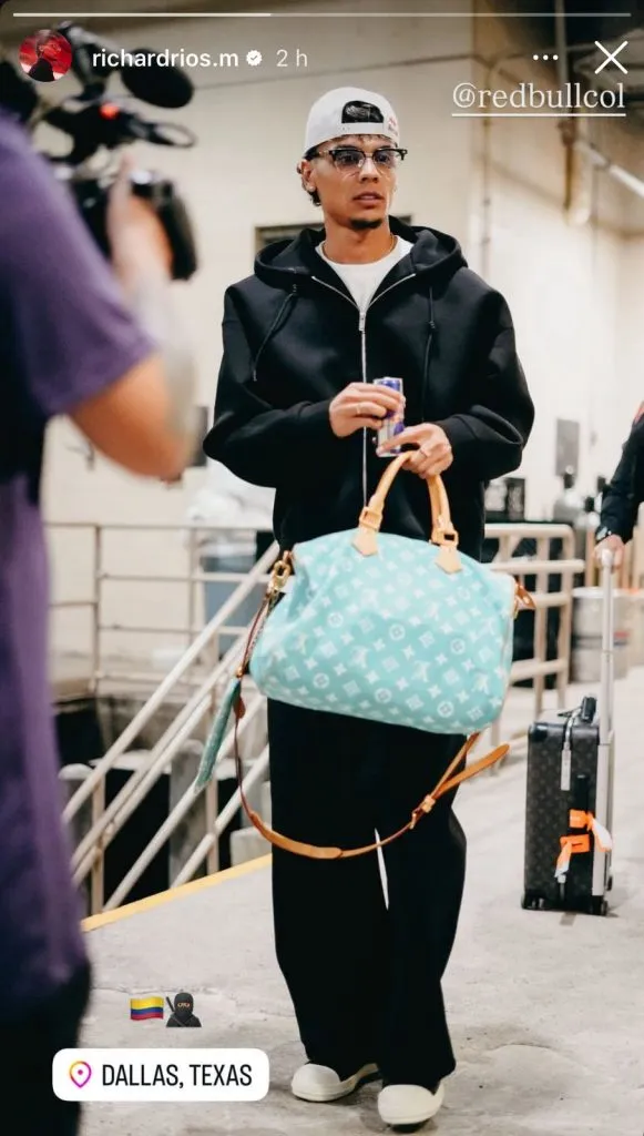 Richard Ríos presumiendo que lo patrocina Red Bull. (Foto: Instagram / @richardrios.m)