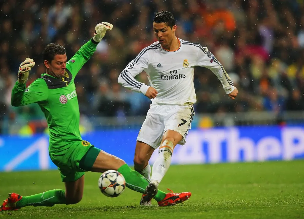 Weidenfeller en uno de los cruces vs. CR7 en un Borussia Dortmund-Real Madrid (Getty).
