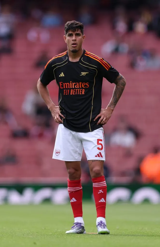 Piero Hincapié ya entrena con Arsenal. (Foto: GettyImages)