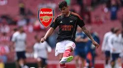 Hincapié sorprende a los hinchas de Arsenal con esta noticia