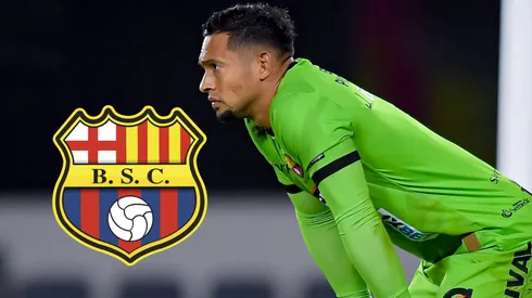 José Contreras recibe una oferta para dejar Barcelona para el 2026