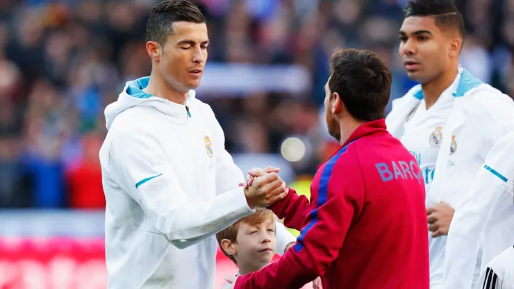 El historial entre Real Madrid y Barcelona se divide en 105 victorias para el Merengue, 103 para el Blaugrana y 52 empates.