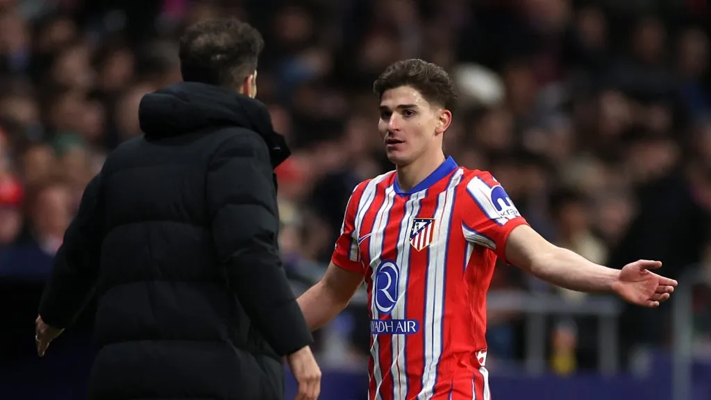 Julian Alvarez confirma su paz con Diego Simeone: GETTY