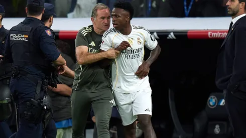 Vinícius Júnior pidió disculpas por su desplante a Xabi Alonso en el cambio a los 70 minutos del Real Madrid vs. Barcelona.