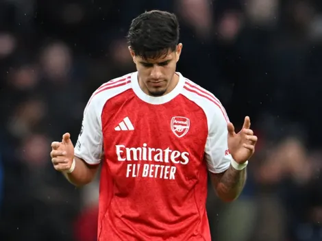 "¡Que jugadorazo!": Hincapié fue titular en Arsenal y así reaccionaron los hinchas