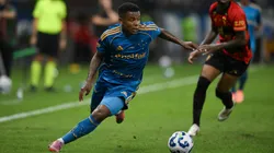 VIDEO | Keny Arroyo marca un GOLAZO con el Cruzeiro de Brasil