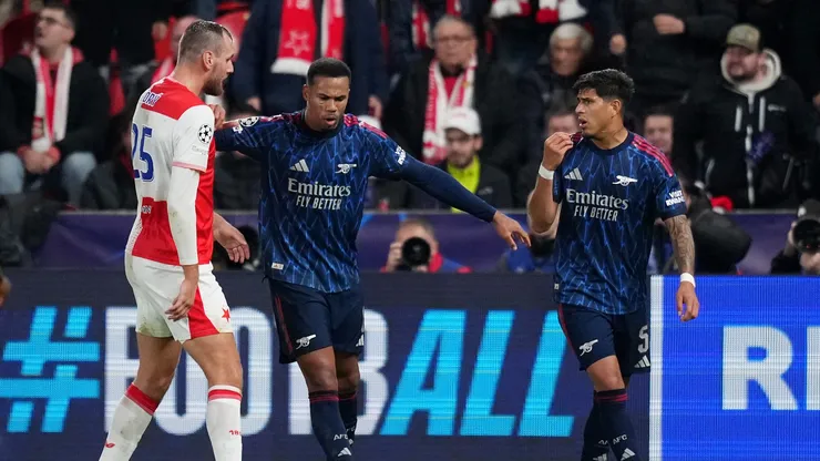 ¡Tranquilo Piero! Hincapié y su fuerte encontronazo con rival en Champions. Foto: Getty