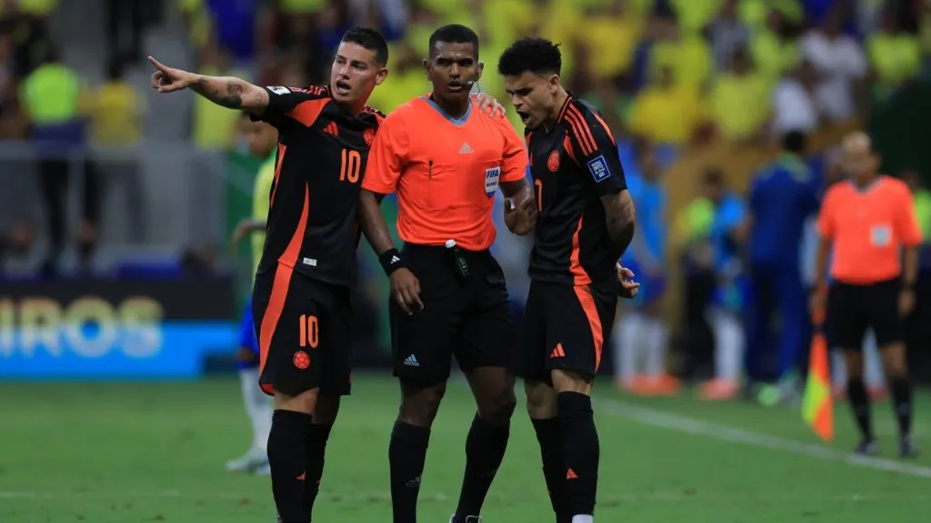 James y Luis Díaz suman 10 rojas en todas sus carreras: GETTY