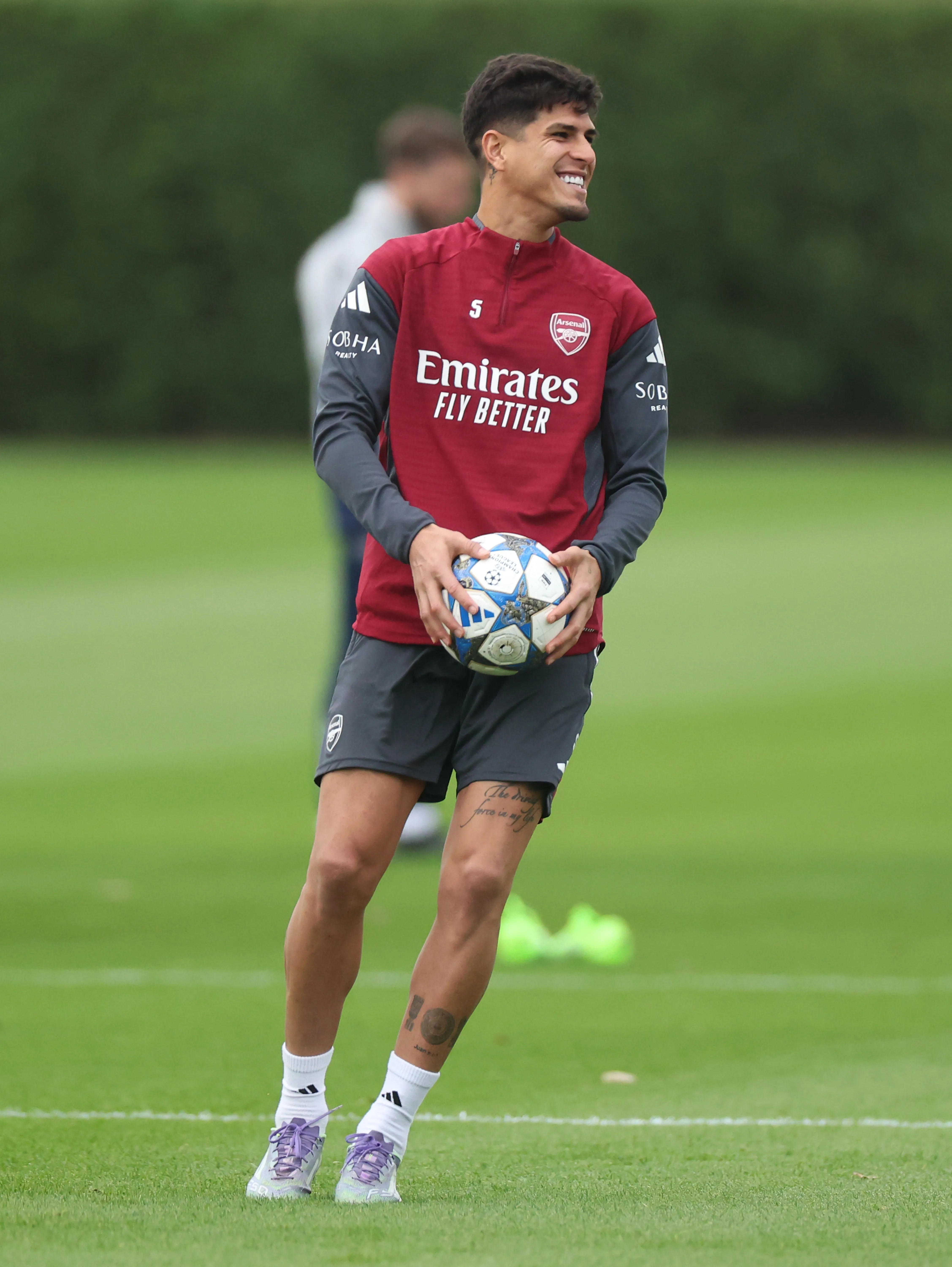 Hincapié es suplente en Arsenal. (Foto: GettyImages)