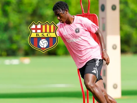 En medio de todos los rumores de su futuro, Allen Obando aparece en este equipo